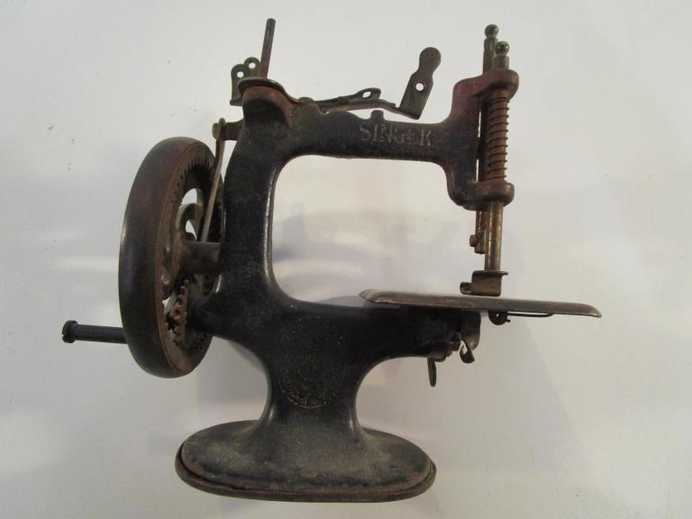 Vintage Singer Sewing Machine