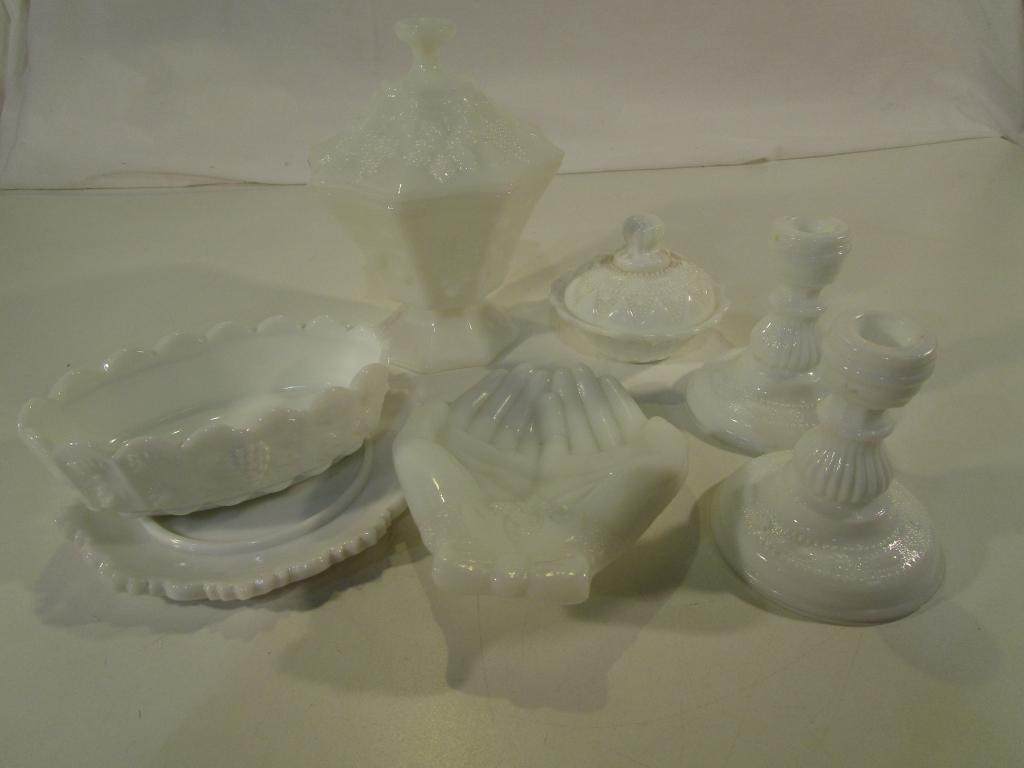 Lot of 7 Vintage Milk Glass Pieces