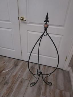 Large Metal Yard Art Holder