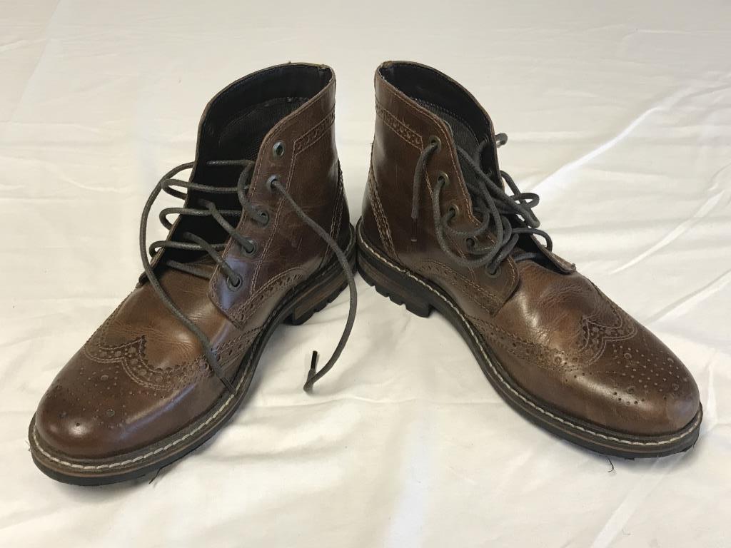 Crevo Chestnut Leather Ankle Wingtip Boots Size 10
