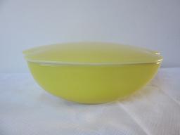 Vintage Pyrex Yellow Square Ovenware w/Lid