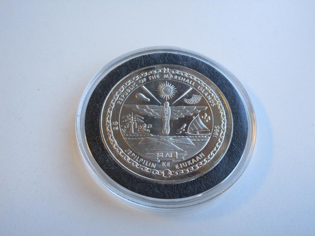 1995 Elvis Presley Marshall Islands 5 Dollars