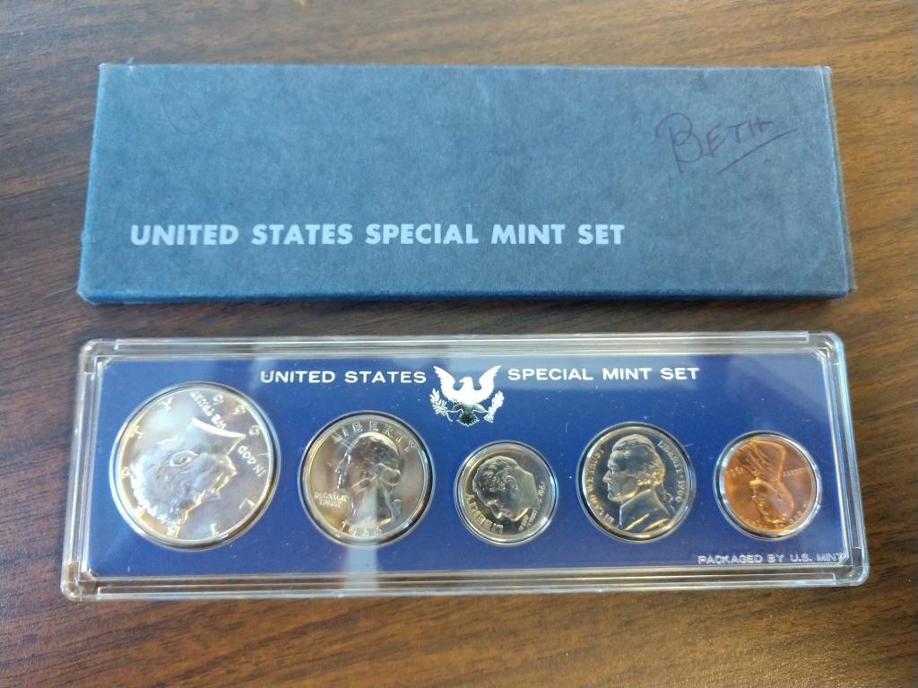 1966 United States Special Mint Set marked case