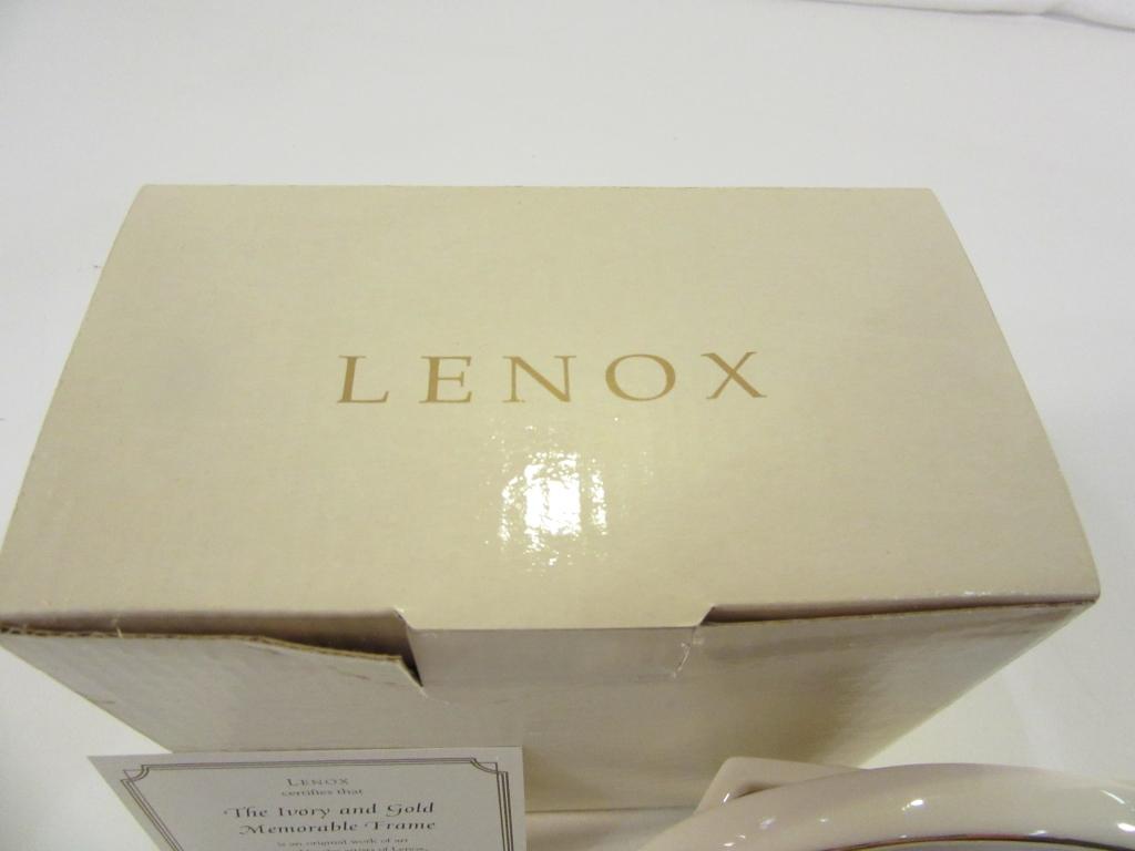 Lenox Ivory & Gold Memorable Frame w/ COA