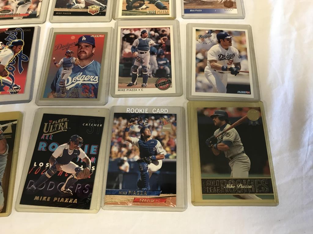 MIKE PIAZZA Lot of 20 Baseball Cards with Rookies