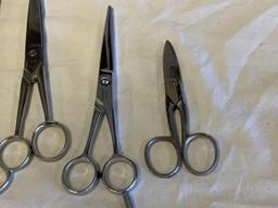 Lot of 5 Multi Sizes Scissors some vintage