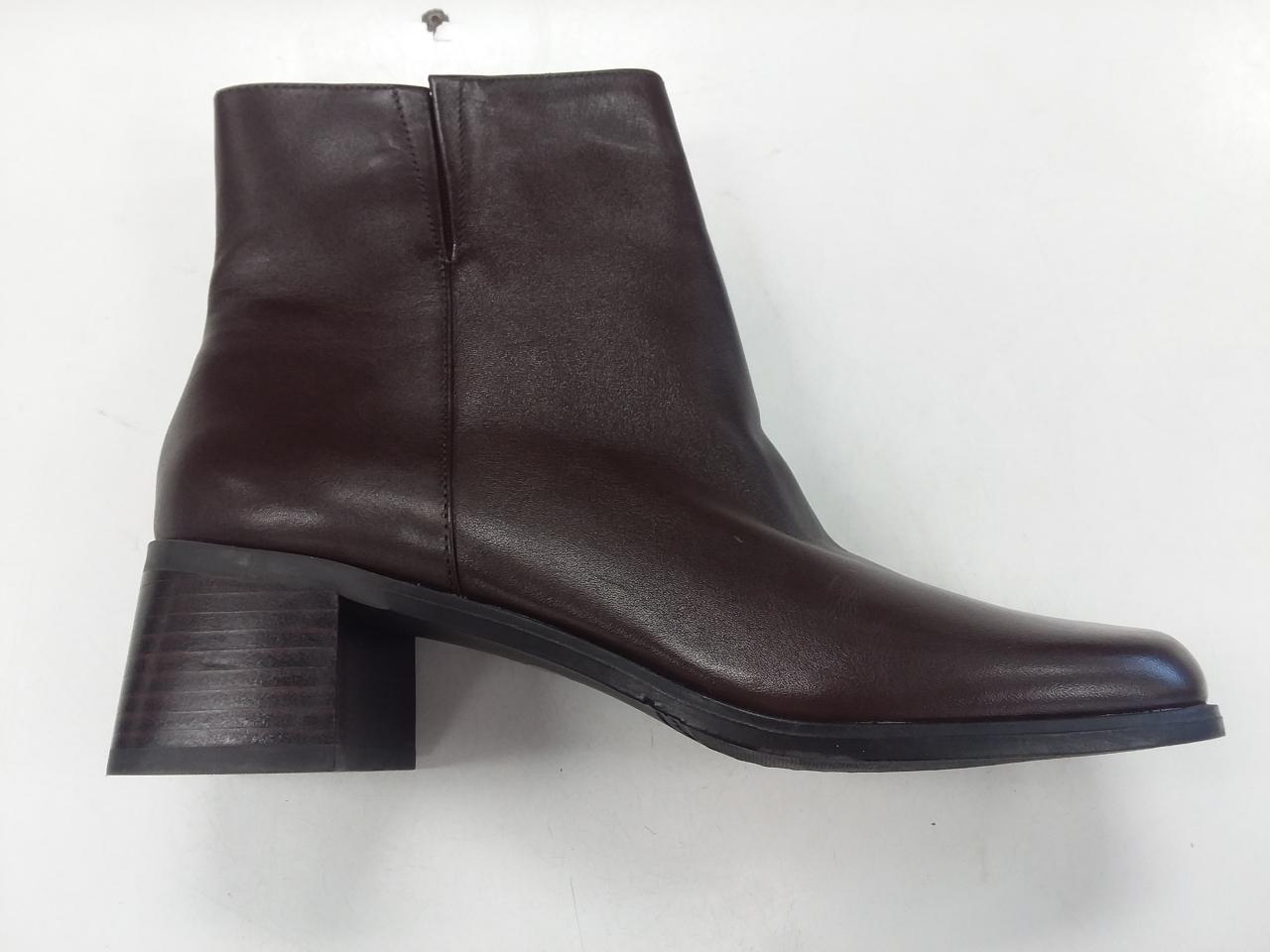 St. John's Bay 7.5 Women's Brown Leather Boots