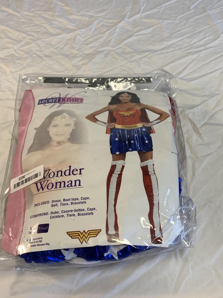 WONDER WOMAN Women's Costume Size XS NEW