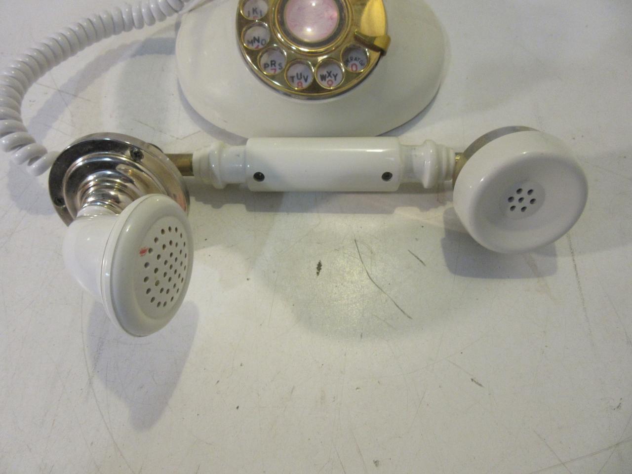 Vintage Radio Shack 43-326C White Rotary Phone