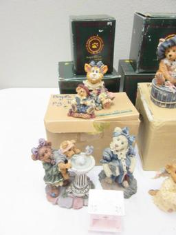 Lot of 12 Boxes of Boyd's Bears and Friends