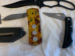 Lot of 4 Folding Pocket Knifes and 1 Fixed Blade Knife