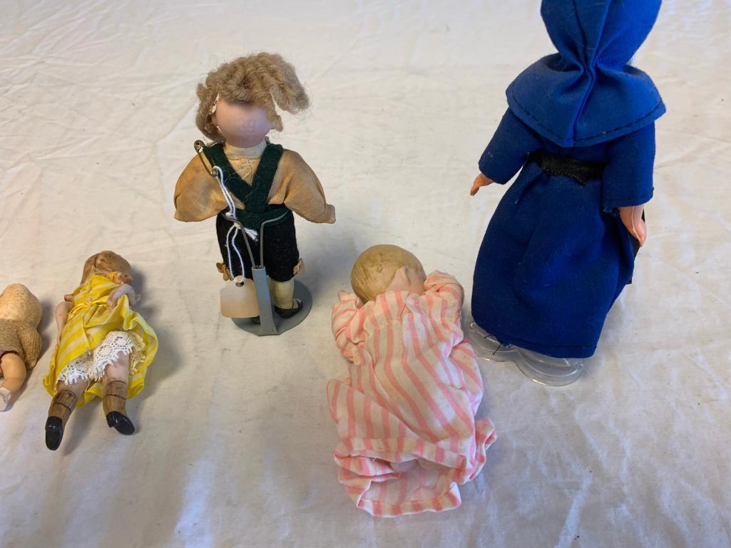 Lot of 5 Vintage Antique Dolls Some Bisque