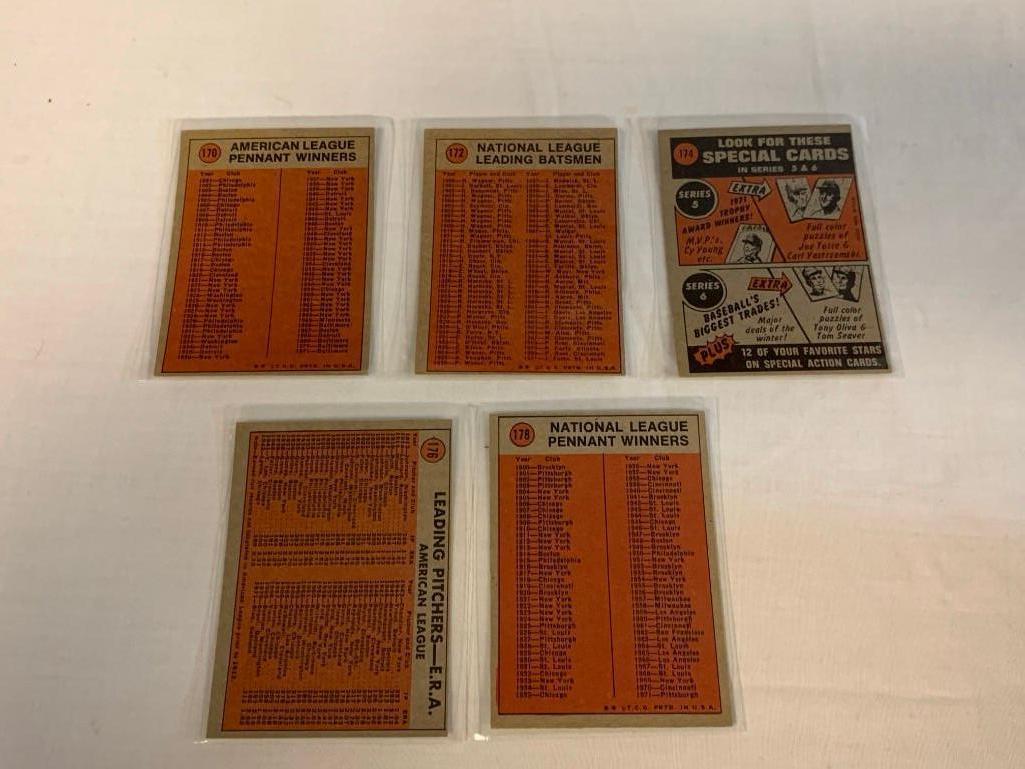 1972 Topps Baseball Lot of 32 IN ACTION Cards