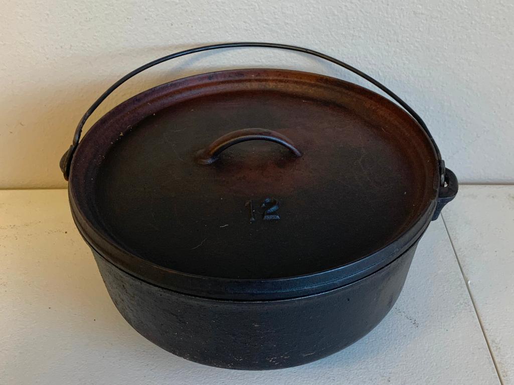 Vintage #12 Cast Iron Dutch Over with lid