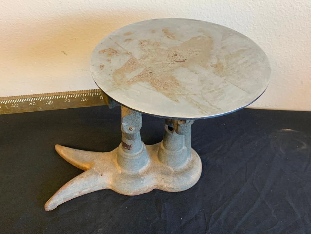 vintage cast iron table top scale with weights