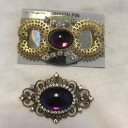 Lot of 7 Gold-toned Brooches with Colorful Center Stones