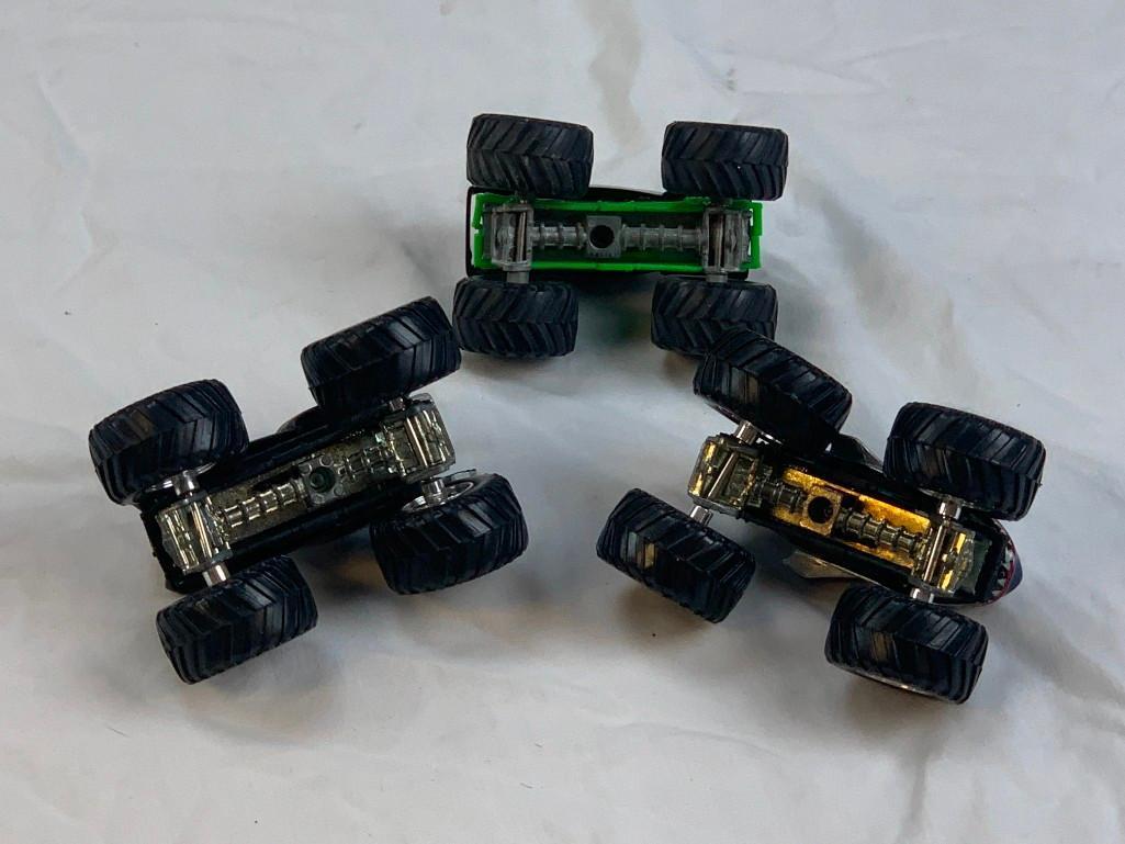 Lot of 3 Monster Jam Trucks Diecast 1:64