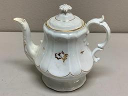 Vintage porcelain Tea Pot with lid