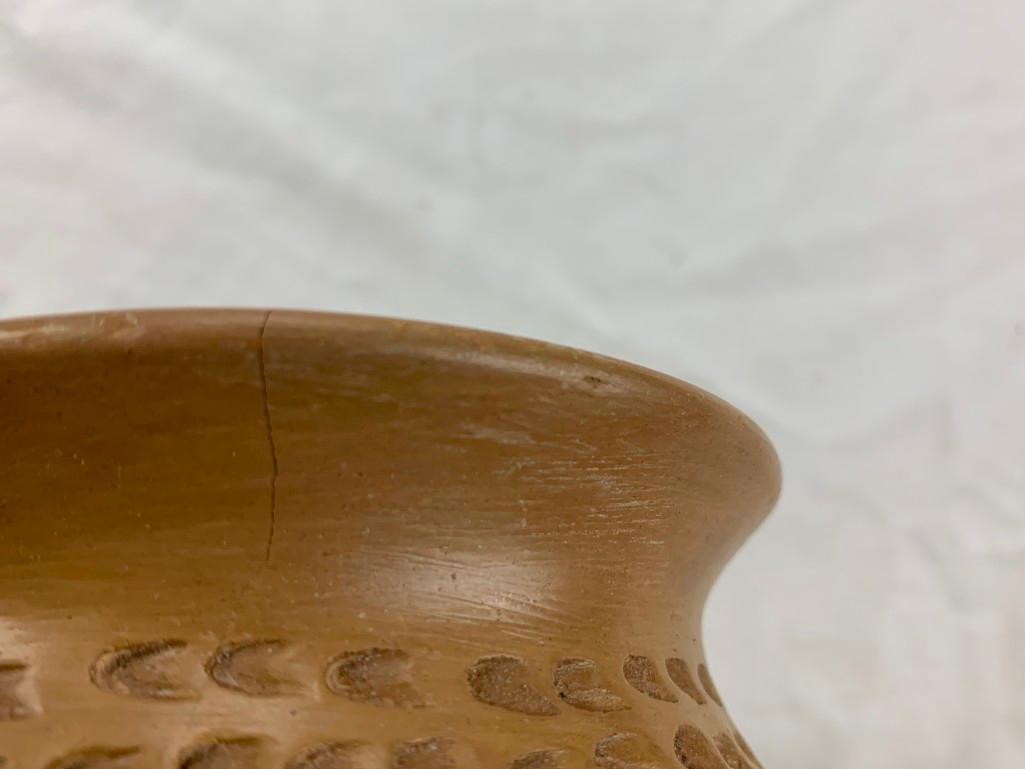 Juan Mata Ortiz Signed Genoveva Sandoval Hand Painted Pottery Vase Mexico