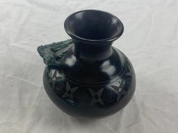 Hand crafted Pottery Vase with Lizard Figure Signed by Artist Made in Mexico