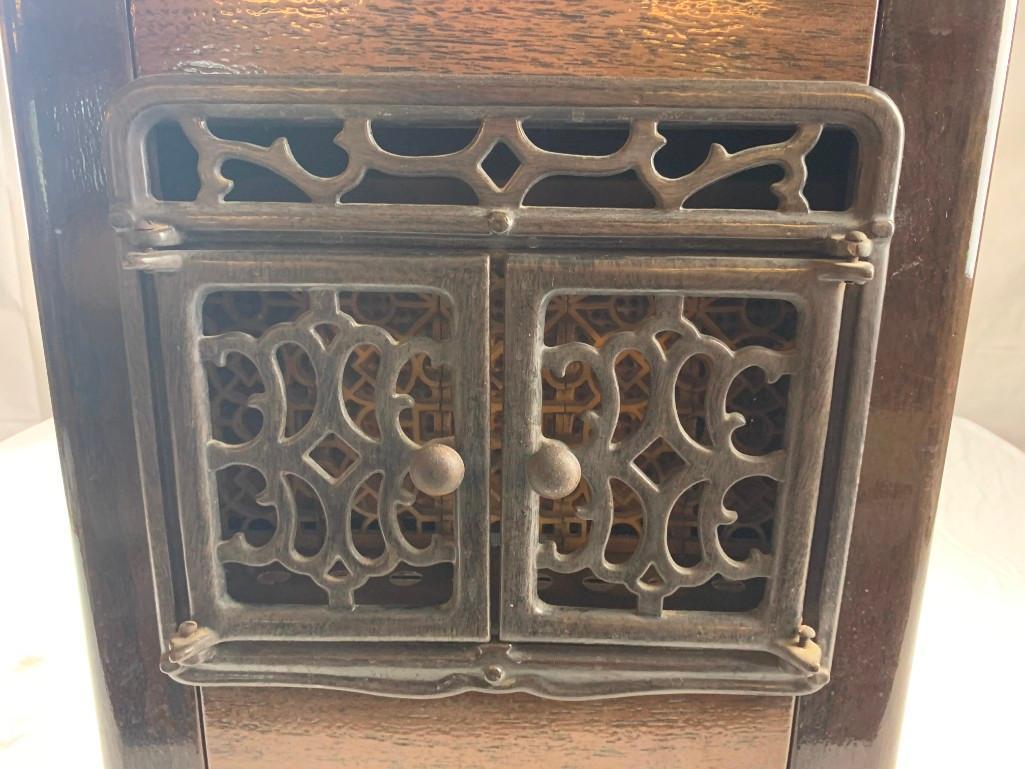 Vintage Gaffers & Sattler Metal Cast Iron Gas Space heater Wood Grain decor