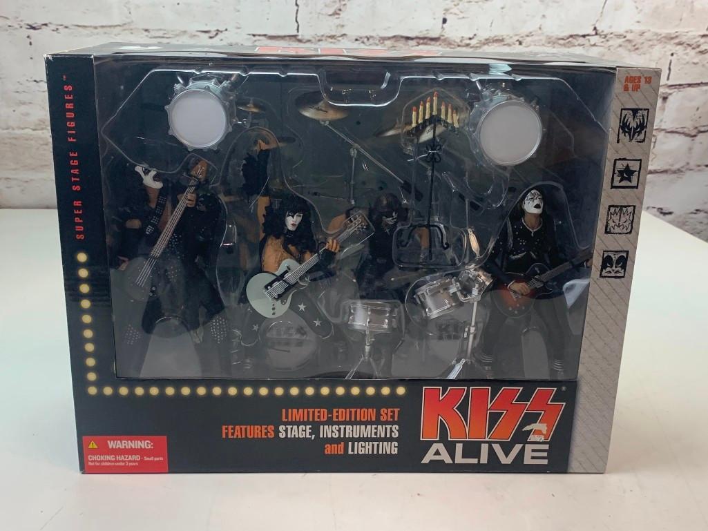 2002 McFarlane Limited Edition Limited Edition Box Set KISS ALIVE Stage Figures