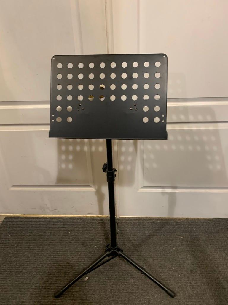 Belmonte Music Stand Adjustable Tripod