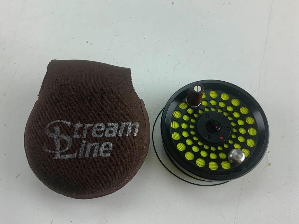 stream line fly fishing Spool with line and case