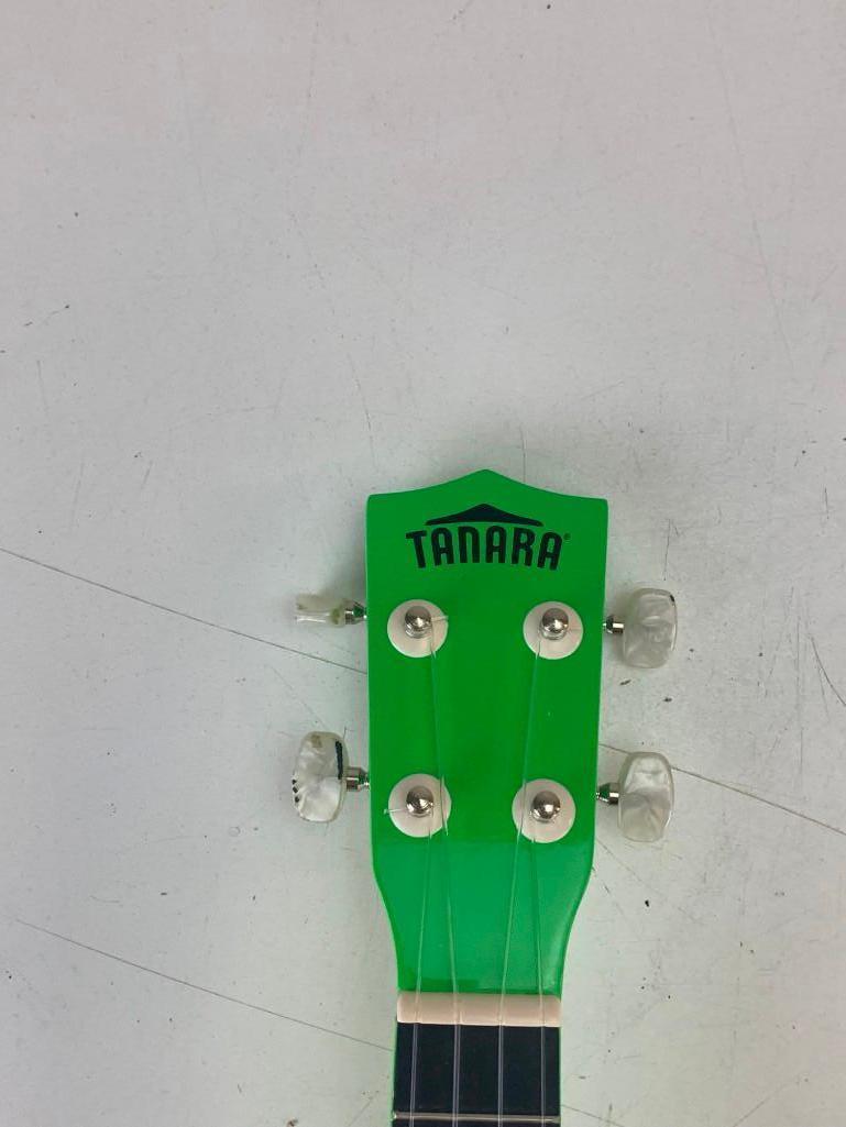 Tanara TU1BG Soprano Series Ukulele Green with Bag and Song Book