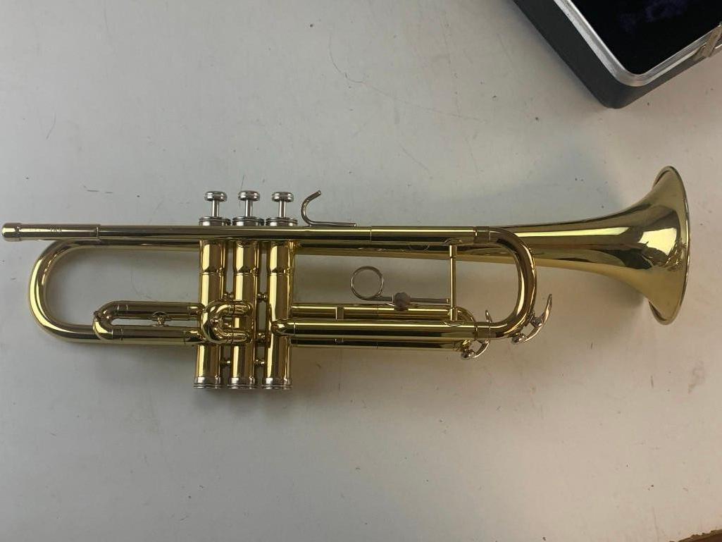 Vintage Conn Trumpet with Mouth Piece and Hard Case