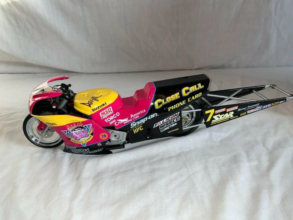 ANGELLE SEELING 2000 Pro-Stock Bike Close Call 1:9 Die-Cast AUTOGRAPH SIGNED