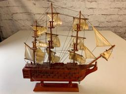 HMS Victory 14" Tall Wood Ship Nautical Sailboat Yacht Mantel Display Home Decor