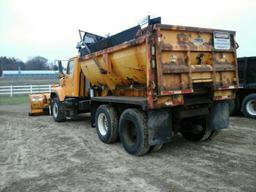 '02 International 2554 TA Dump Truck W/plow *CITY