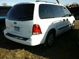 '05 Ford Mini Van