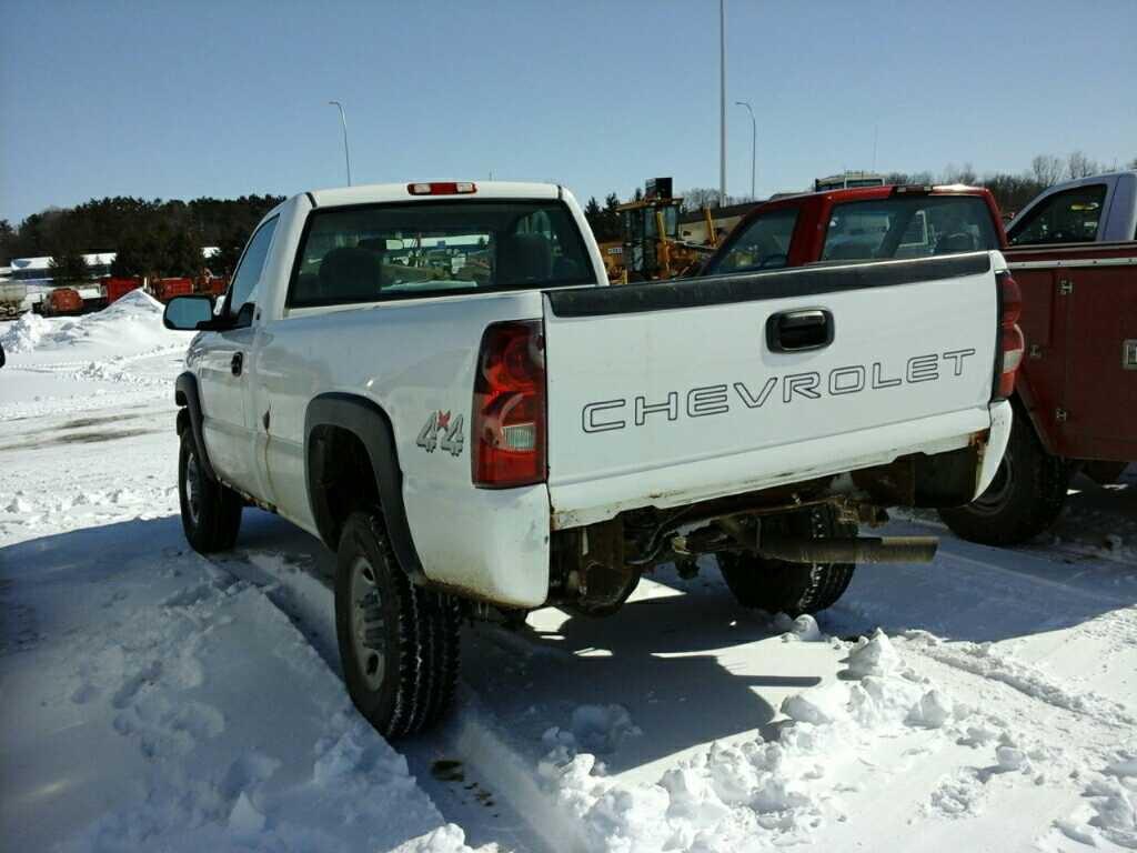 '03 Chevrolet Silverado Pickup Truck