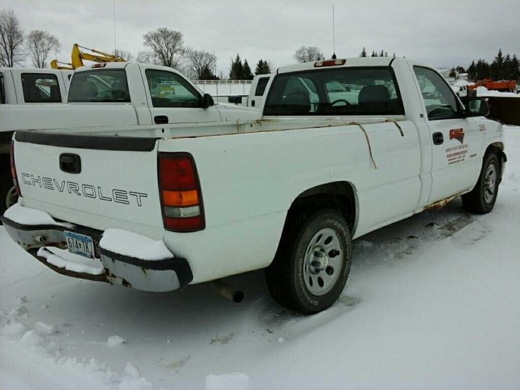 '01 Chevrolet Silverado 1500 Pickup Truck