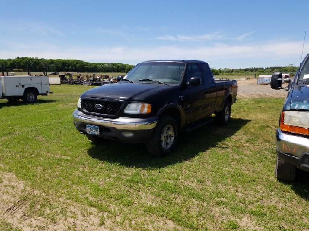 '02 Ford F150 Ext Cab Pickup Truck
