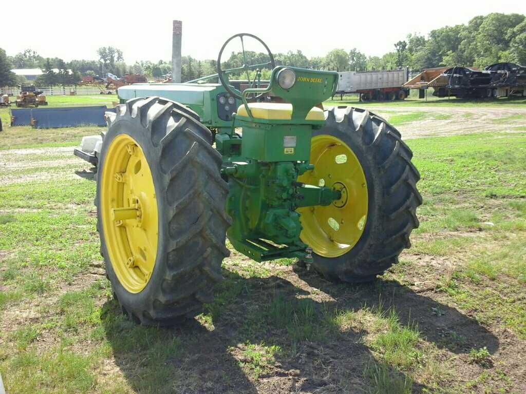 John Deere 60 Tractor