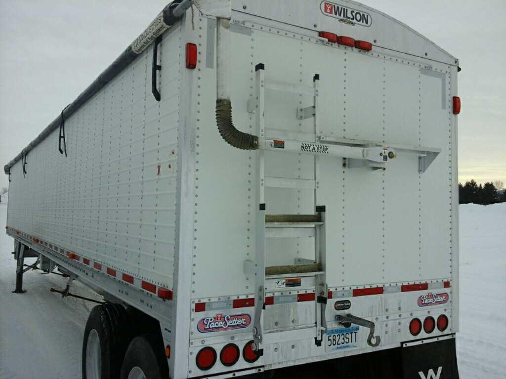 '15 Wilson DWH551 Hopper Bottom Grain Trailer