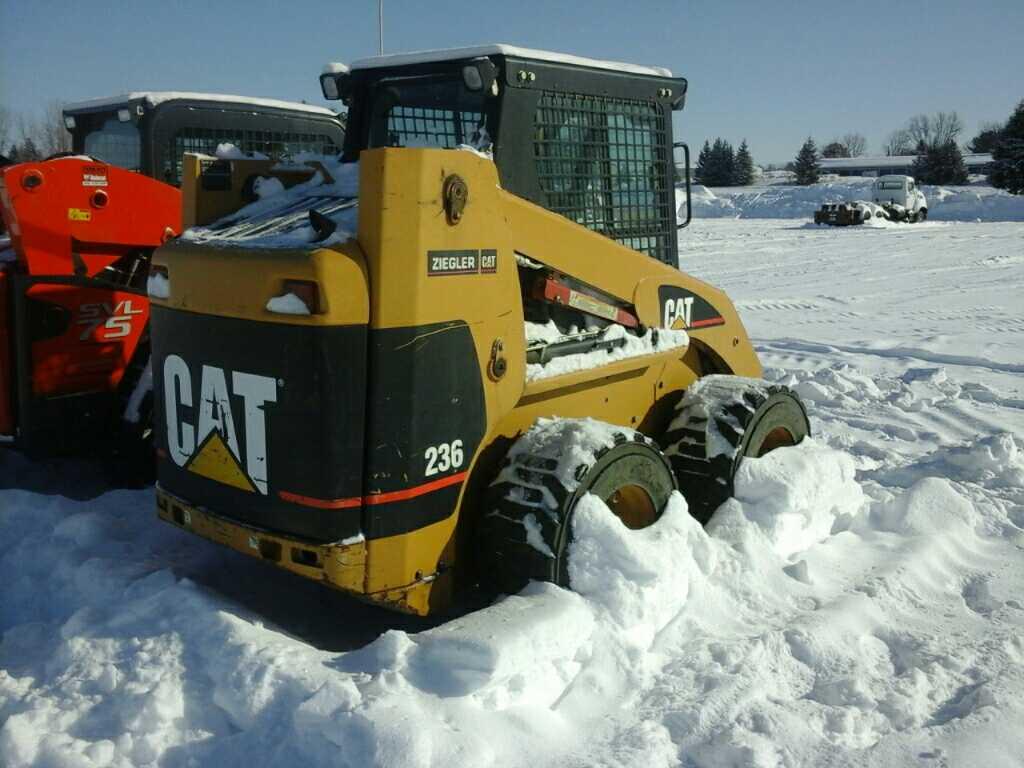 Cat 236 Skid Steer * needs engine work*