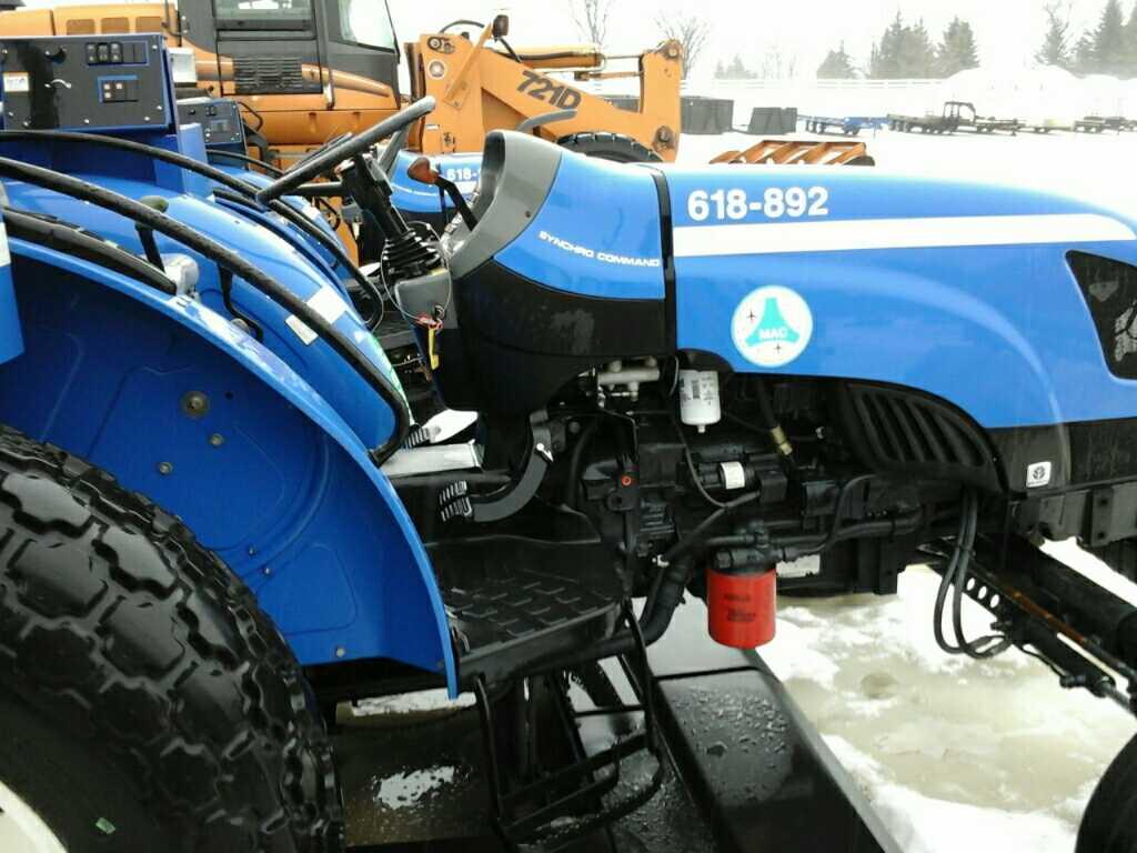 Ford New Holland TN60A 2RM Tractor w/Scrubber