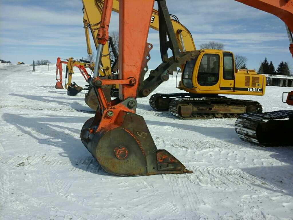 Hitachi EX150 Excavator