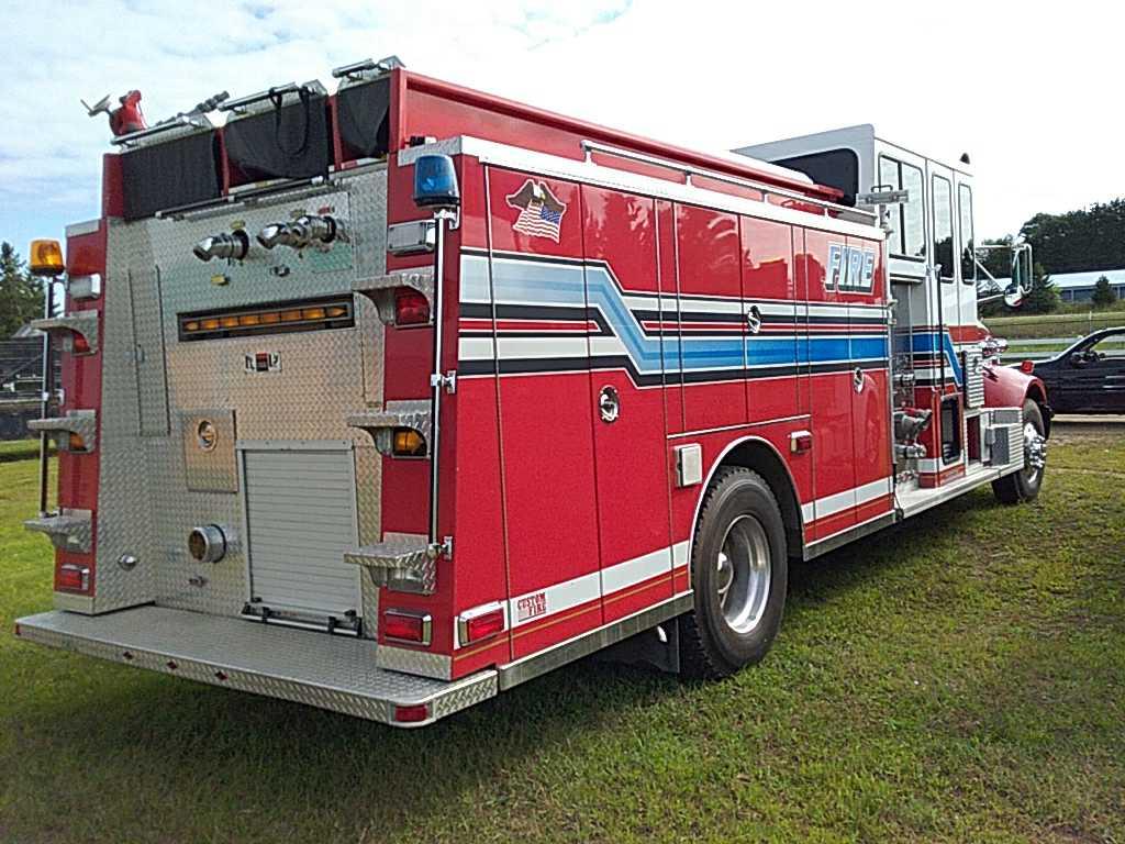 '99 Peterbilt 330 Fire Truck