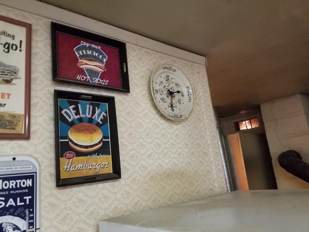 Car Pictures & Frames, Clocks, and Wall Hangings