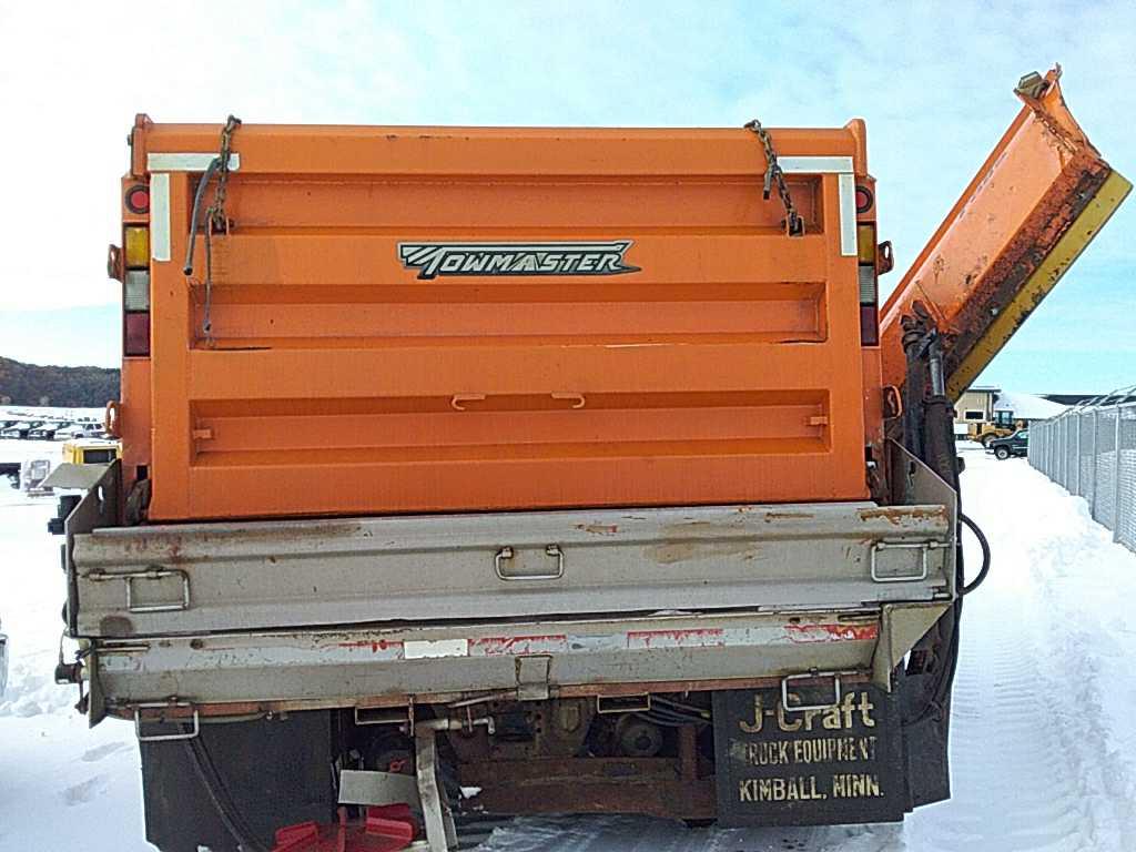 '11 International 7600 Dump Truck w/Plow