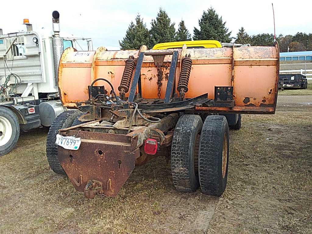 GMC Cab & Chassis w/Plow & Mount