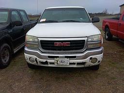 '04 GMC Quad Cab Pickup Truck