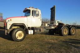 1992 Mack Model RD690S Tandem Axle Day Cab Truck Tractor, VIN# 1M2P264YXNM010171, Mack E6-300 Turbo