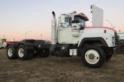 1992 Mack Model RD690S Tandem Axle Day Cab Truck Tractor, VIN# 1M2P264Y1NM010172, Mack E6-300 Turbo