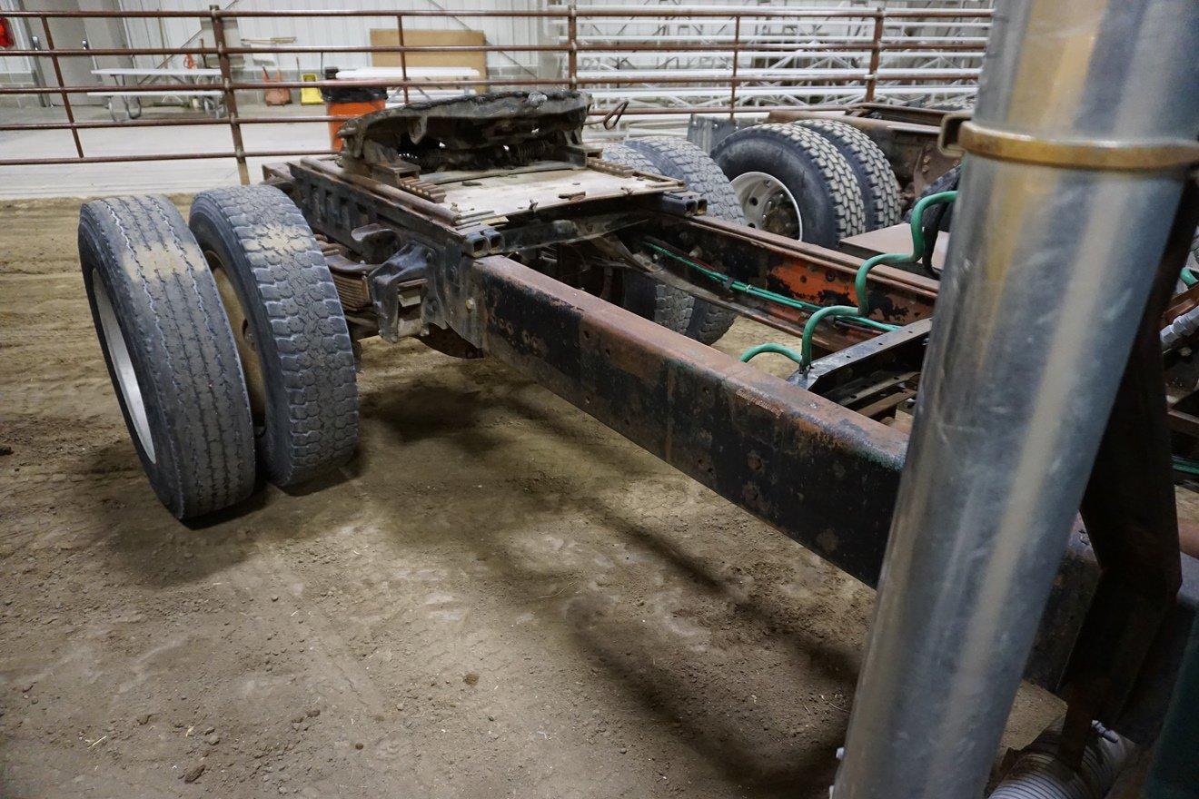 1981 Ford Model F-7000 Single Axle Truck Tractor, VIN# 1FDWR7U0BVJ06362, Caterpillar 3208 Diesel Eng